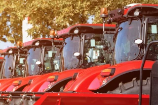 Tracteurs : immatriculations stables en 2022