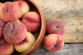 Pêches et nectarines : une production prévue en baisse de 24 %